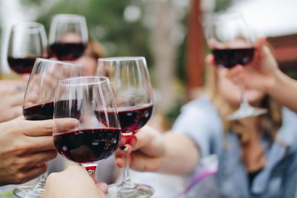 Prix des vins de Bordeaux : notre sélection selon le budget